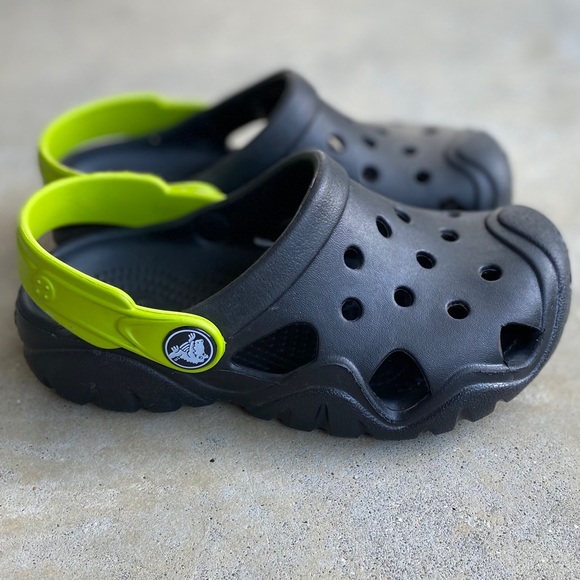 crocs swiftwater clog